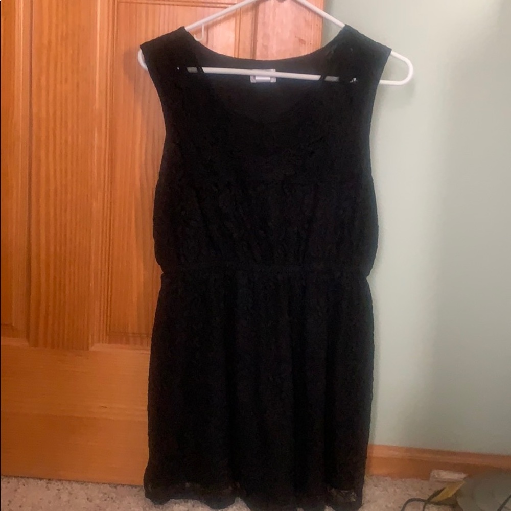 Motherhood Lace maternity top